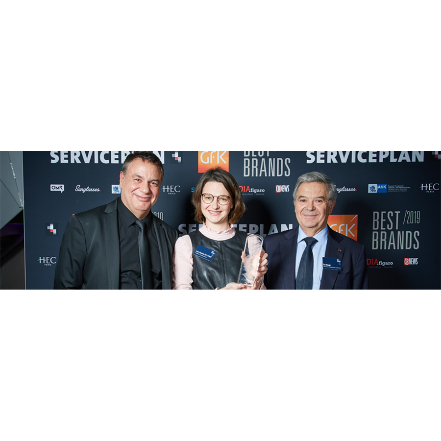 cristaline-recompensee-lors-des-best-product-brand